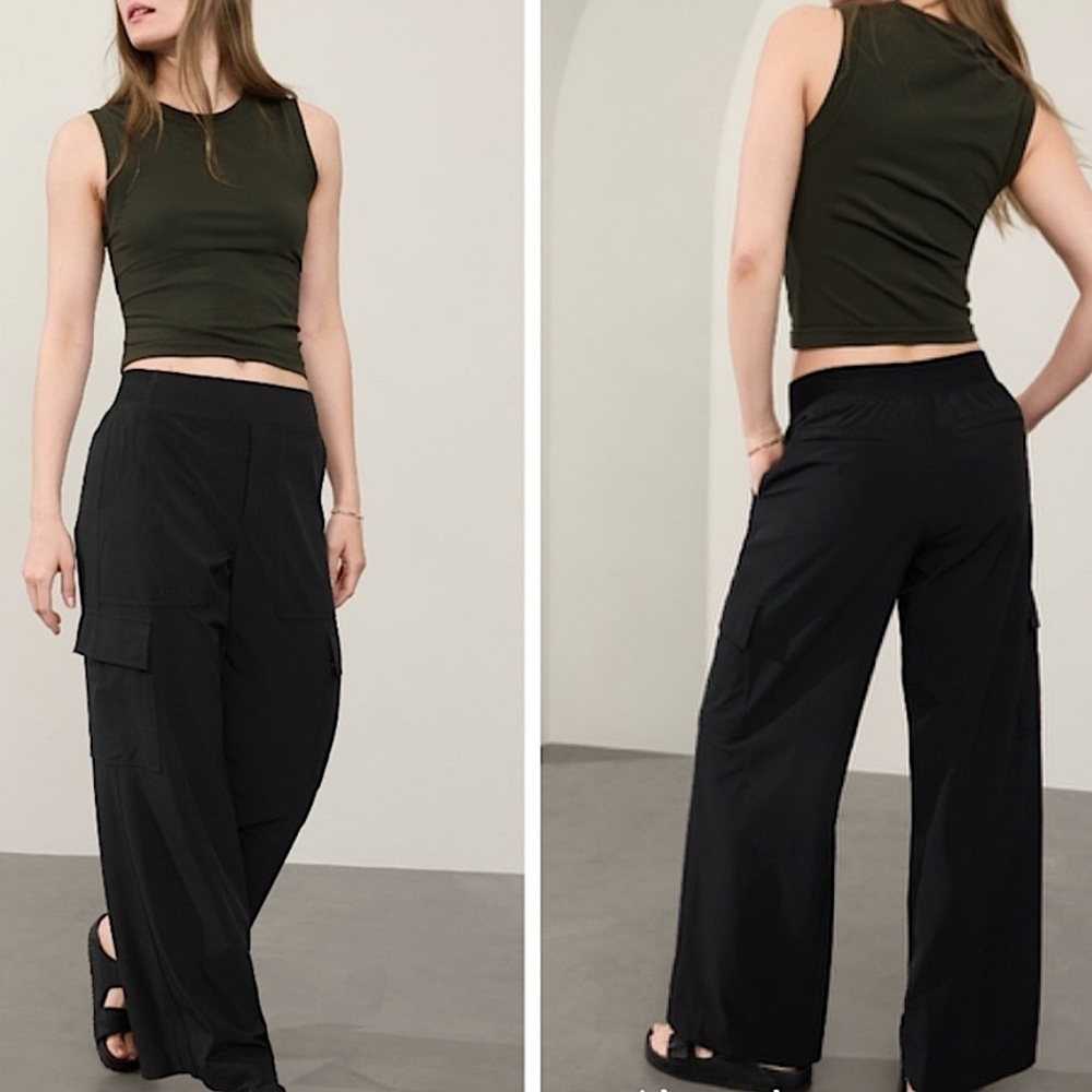 Athleta Brooklyn Heights High Rise Cargo Pant Wide Leg Black 24